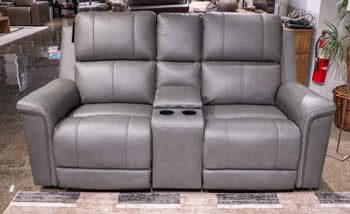 Loveseat reclinable eléctrico Bleckley con consola 