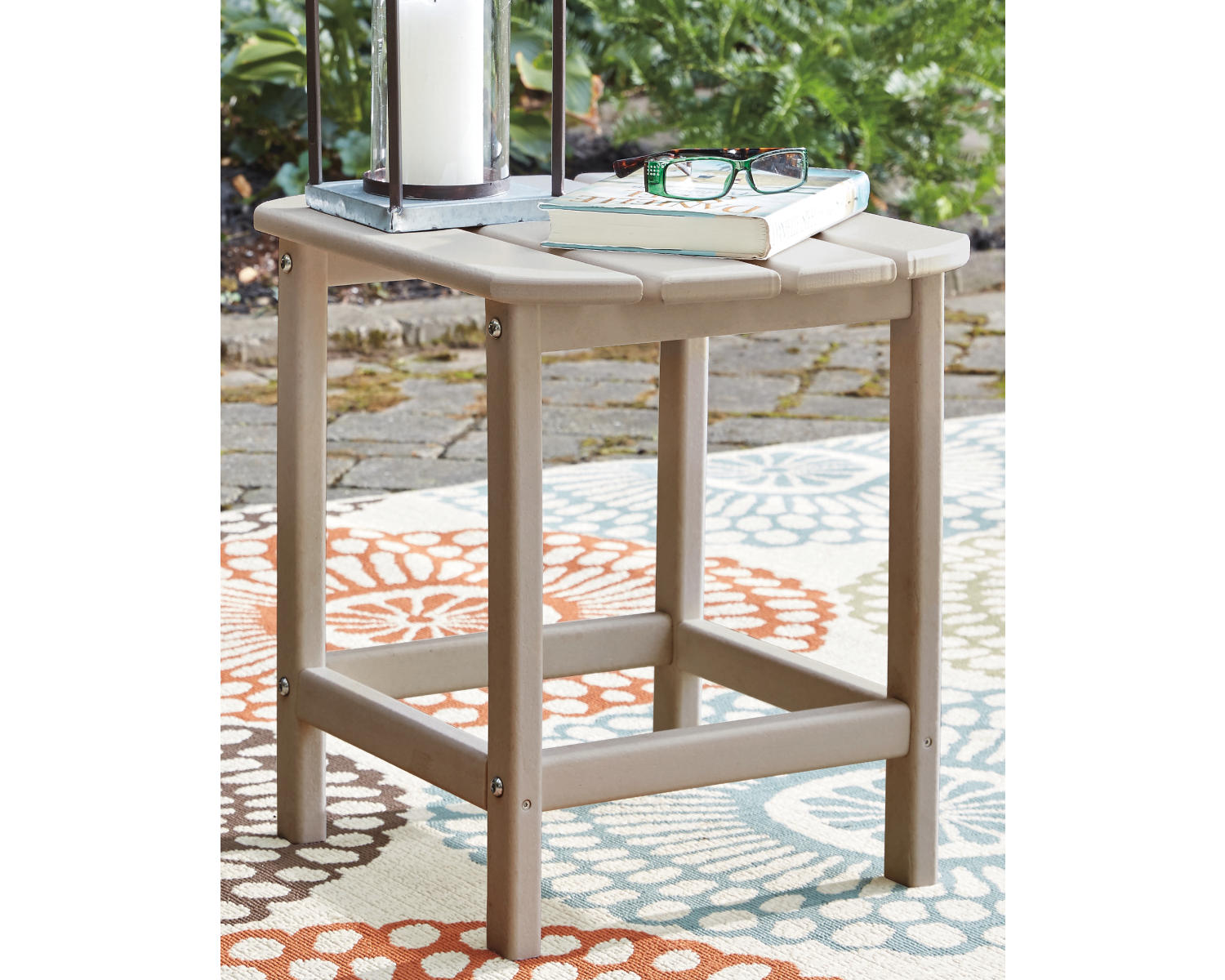 Sundown Treasure Adirondack Chair with End Table
