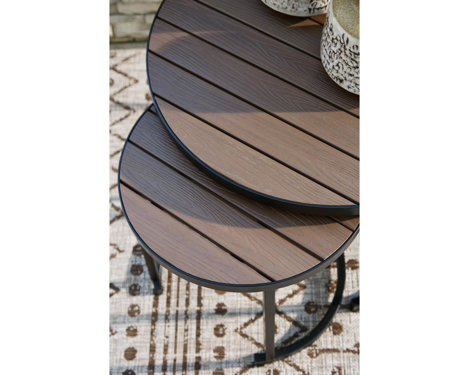 Ayla Outdoor Nesting End Tables (Set of 2)