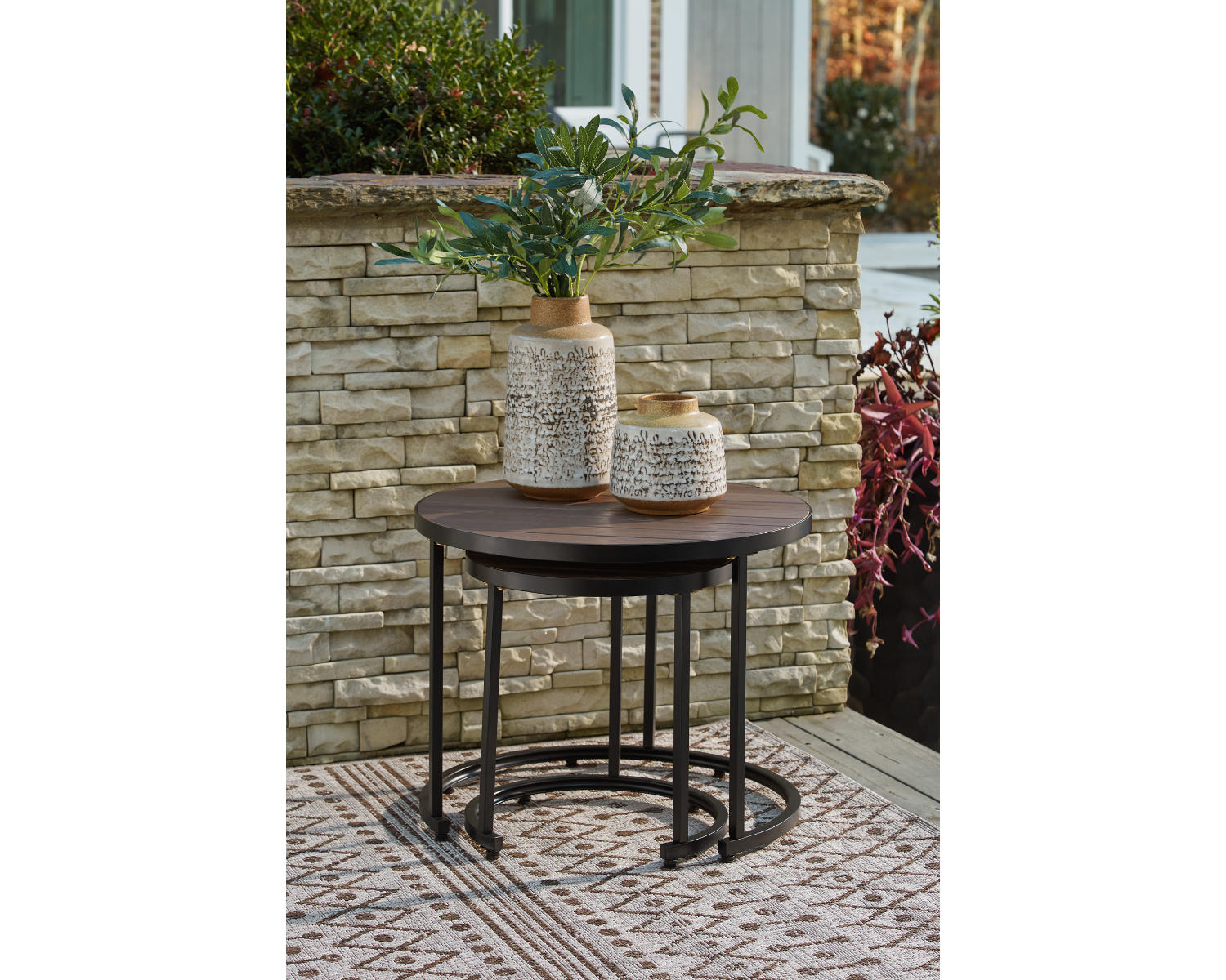 Ayla Outdoor Nesting End Tables (Set of 2)