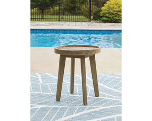 Mesa auxiliar de exterior Bradstreet Bay