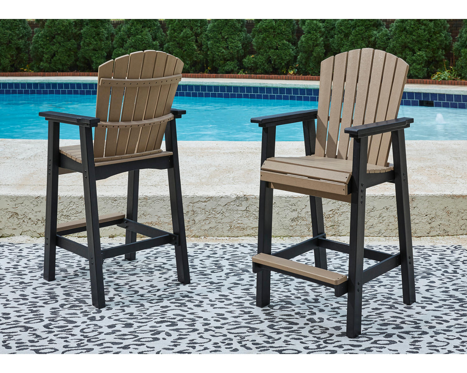 Fairen Trail Outdoor Counter Height Dining Table with 2 Barstools