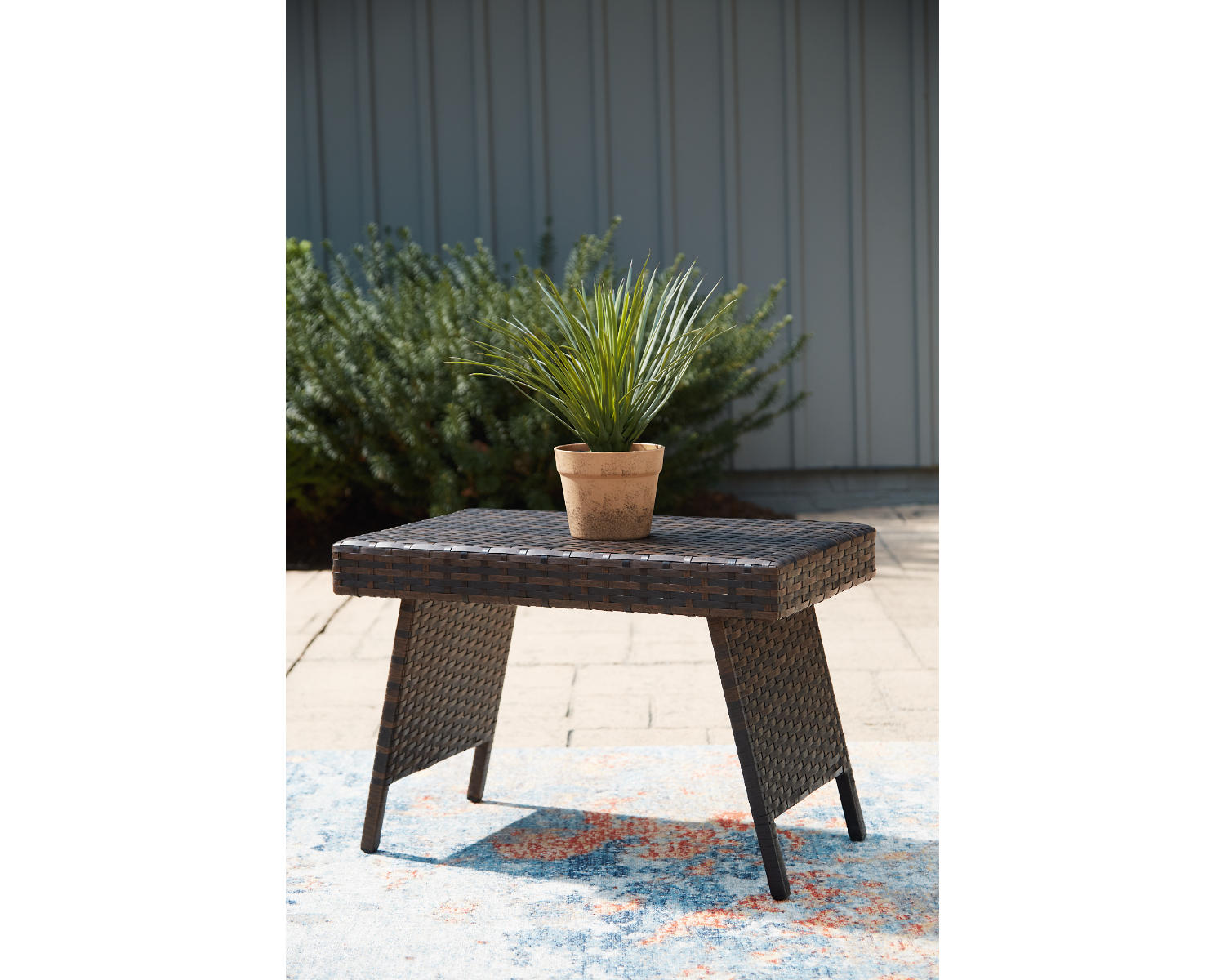 Kantana End Table