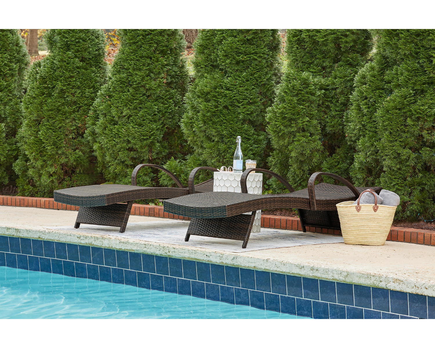 Kantana Chaise Lounge (set of 2)