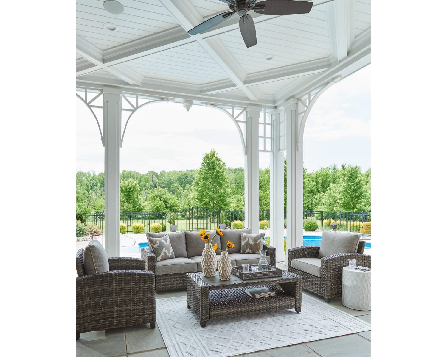 Oasis Court Outdoor Sofa/Chairs/Table Set (Set of 4)
