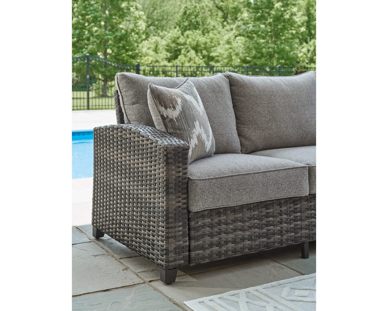 Oasis Court Outdoor Sofa/Chairs/Table Set (Set of 4)