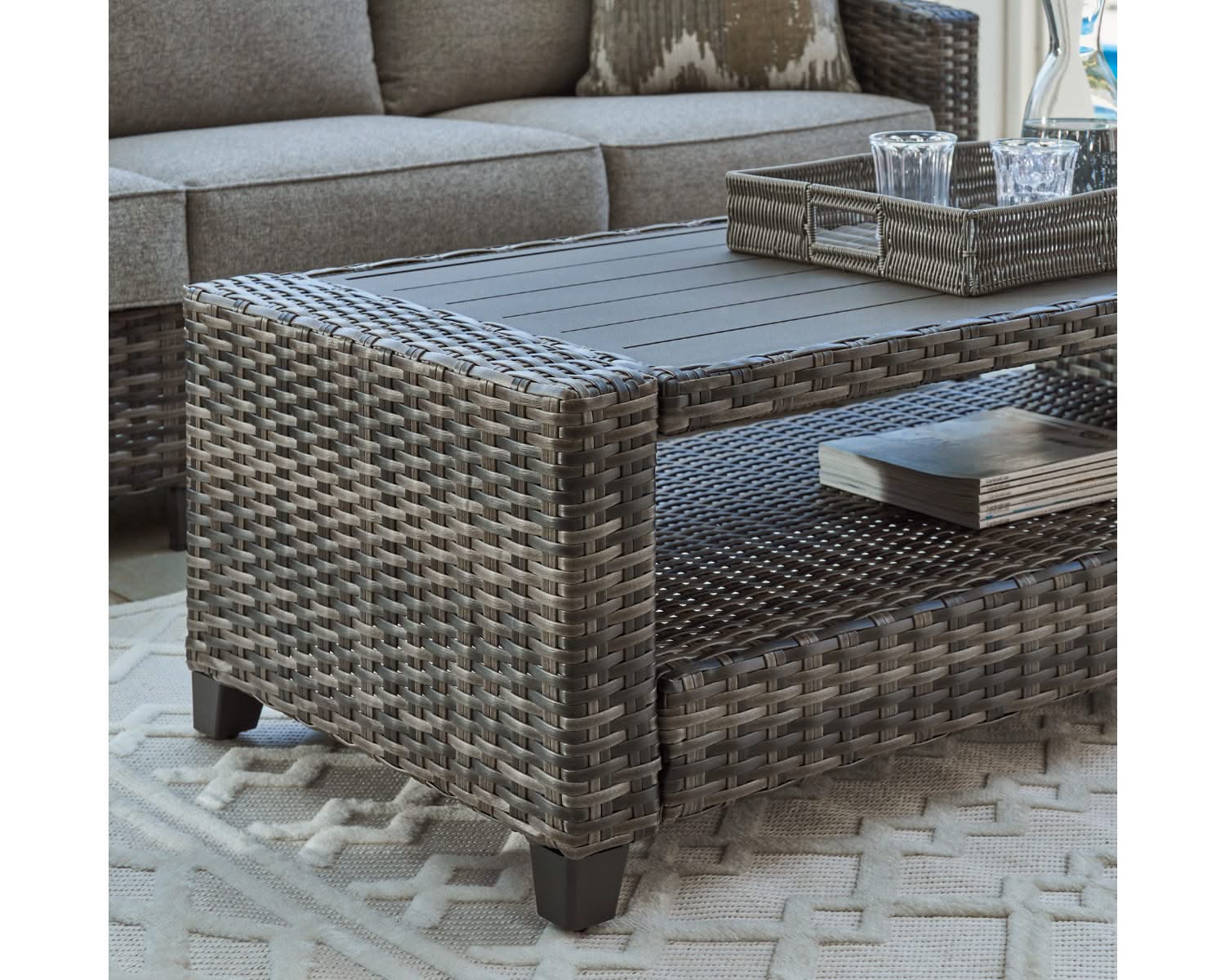 Oasis Court Outdoor Sofa/Chairs/Table Set (Set of 4)