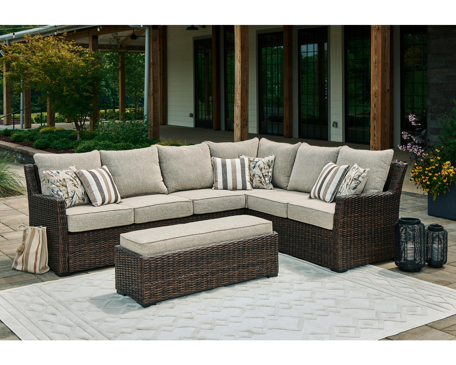 Brook Ranch Outdoor Sofa Sectional/Bench with Cushion (Set of 3)