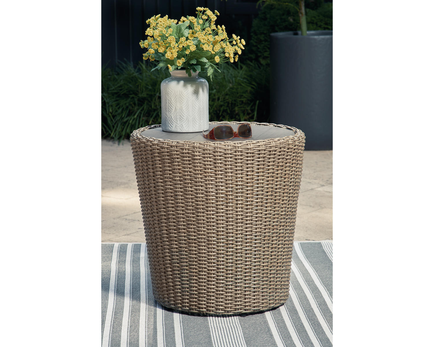 Danson 2 Swivel Lounge Chairs and End Table