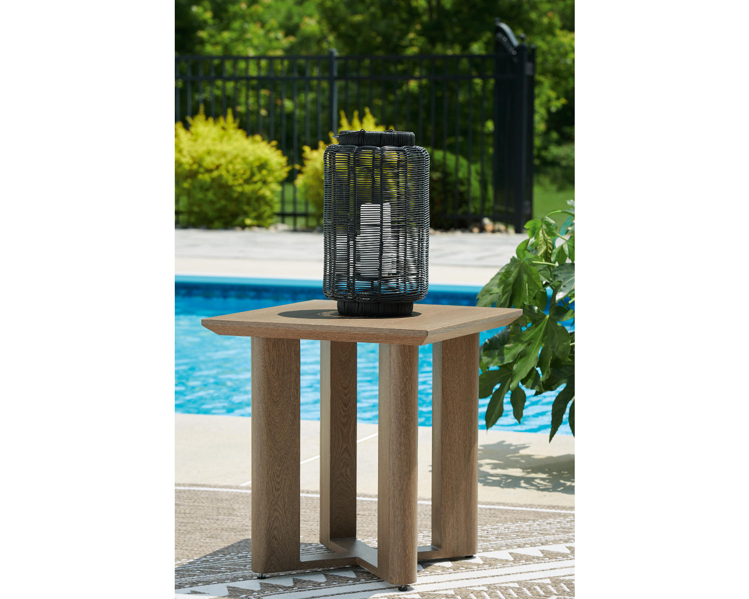 Serene Bay Outdoor End Table