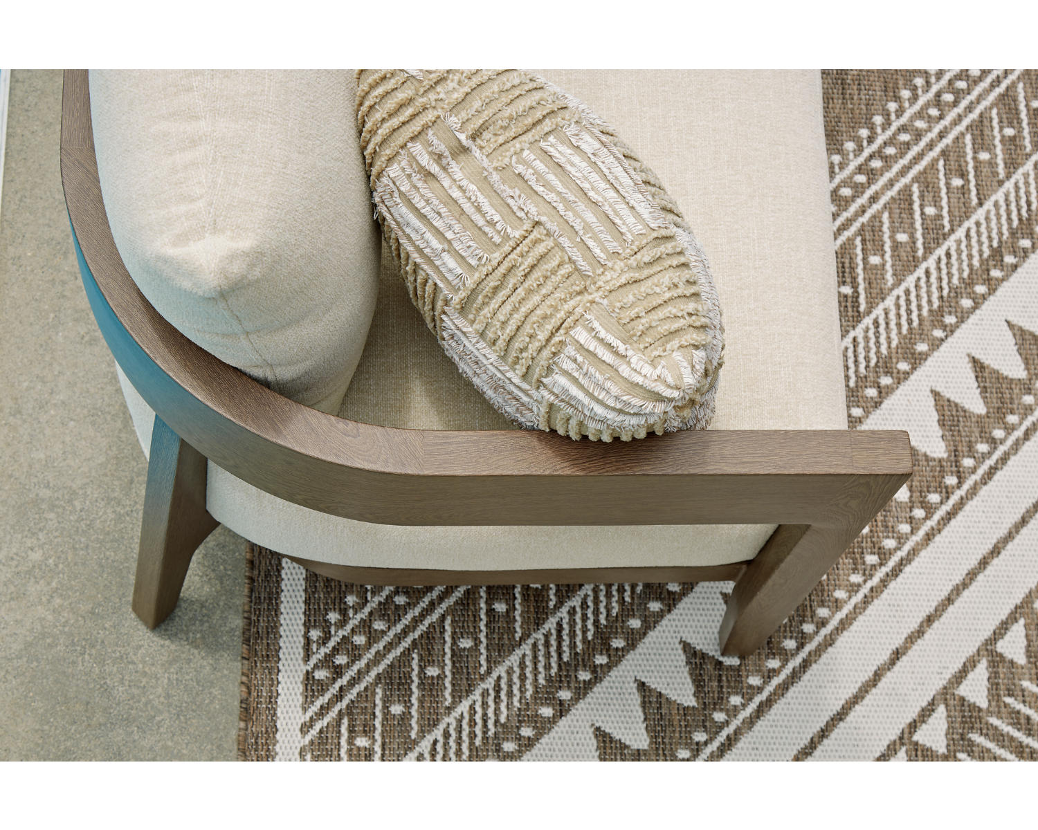 Serene Bay Outdoor Loveseat with Cushion