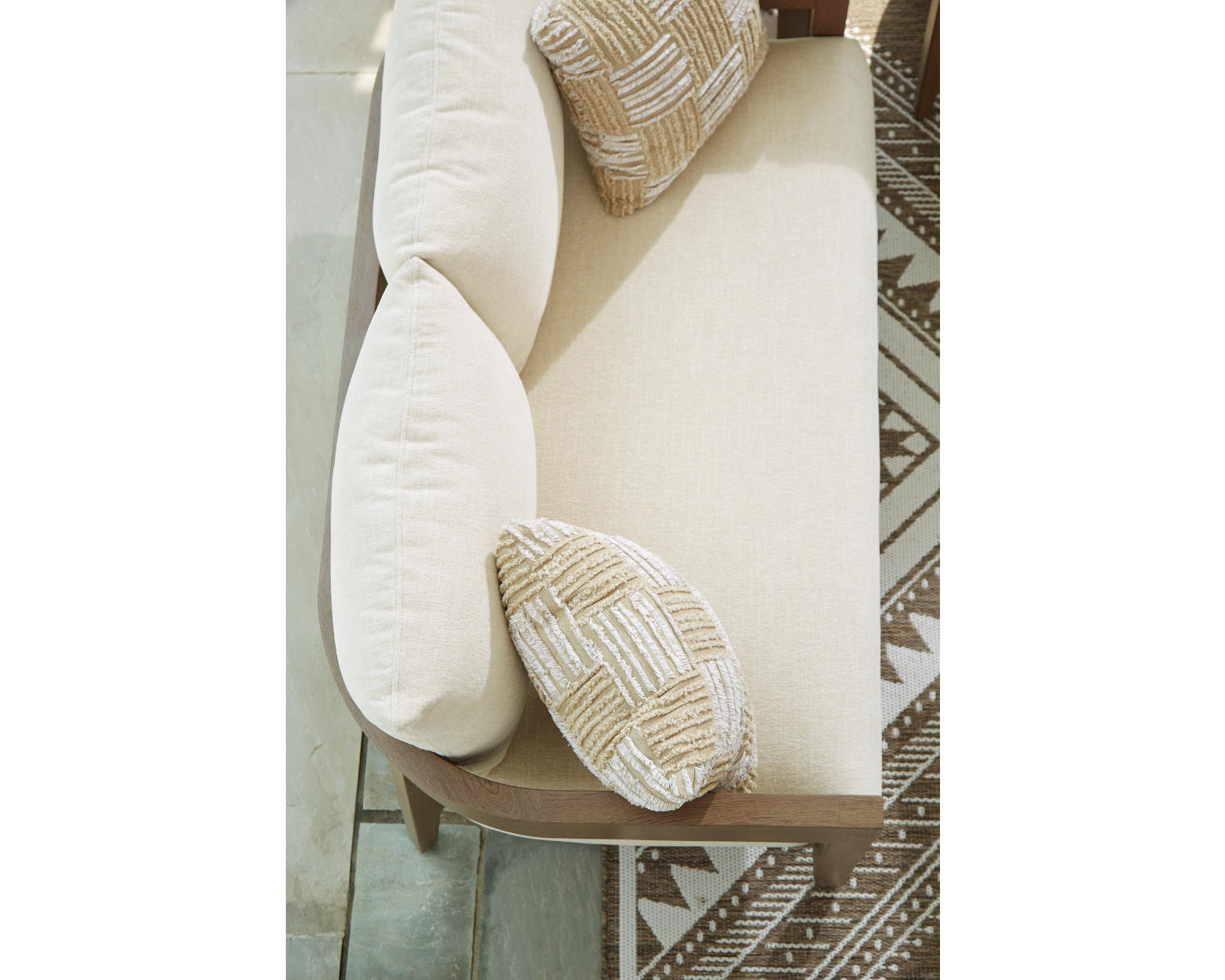 Serene Bay Outdoor Loveseat with Cushion