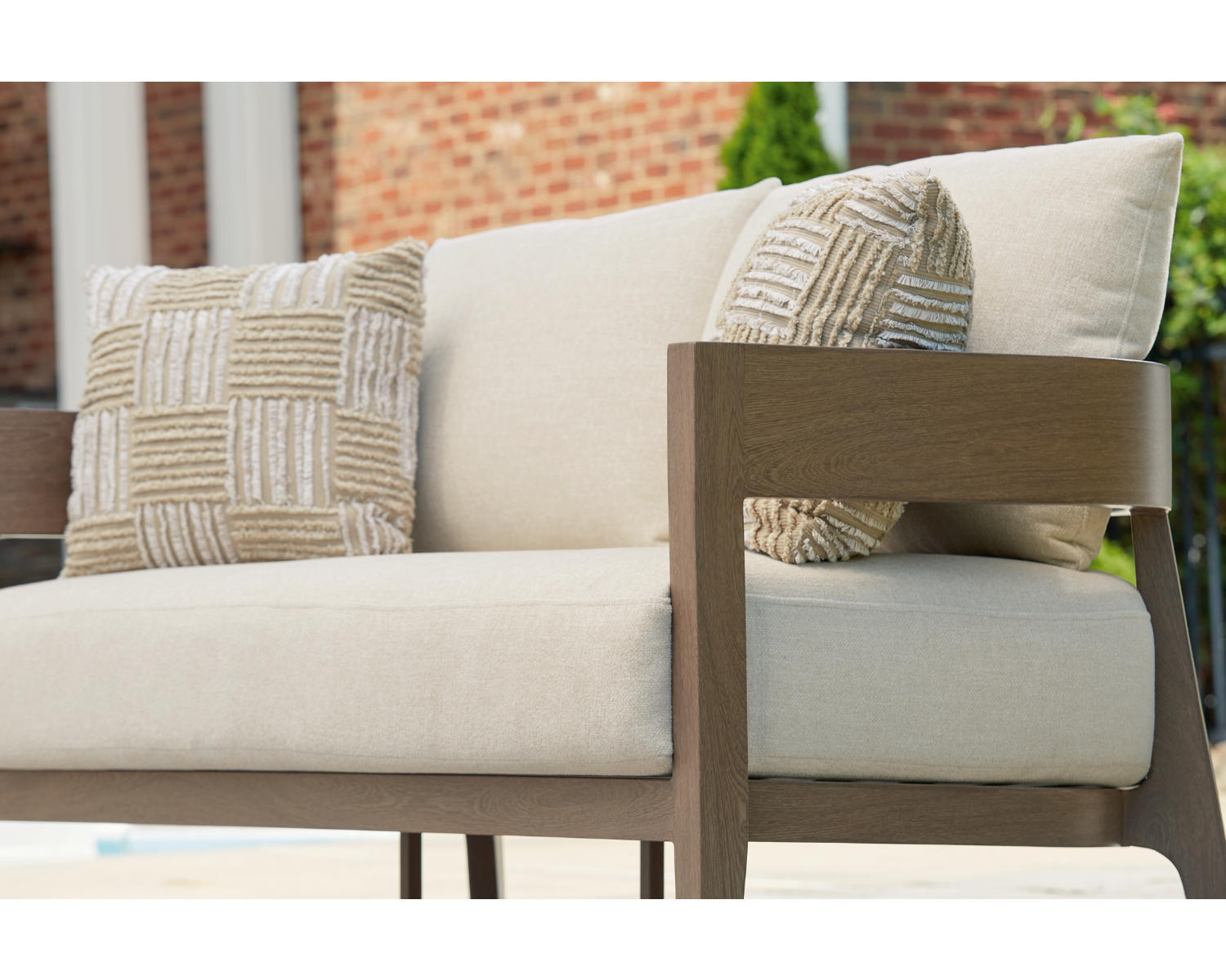 Serene Bay Outdoor Loveseat with Cushion
