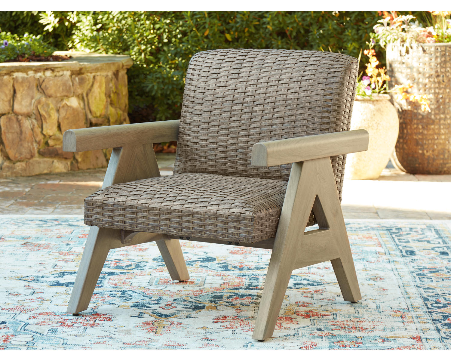Cliff Trails Outdoor Rocking Lounge Chair