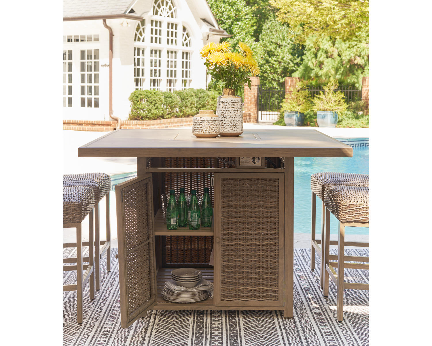 Walton Bridge Outdoor Bar Table with Fire Pit