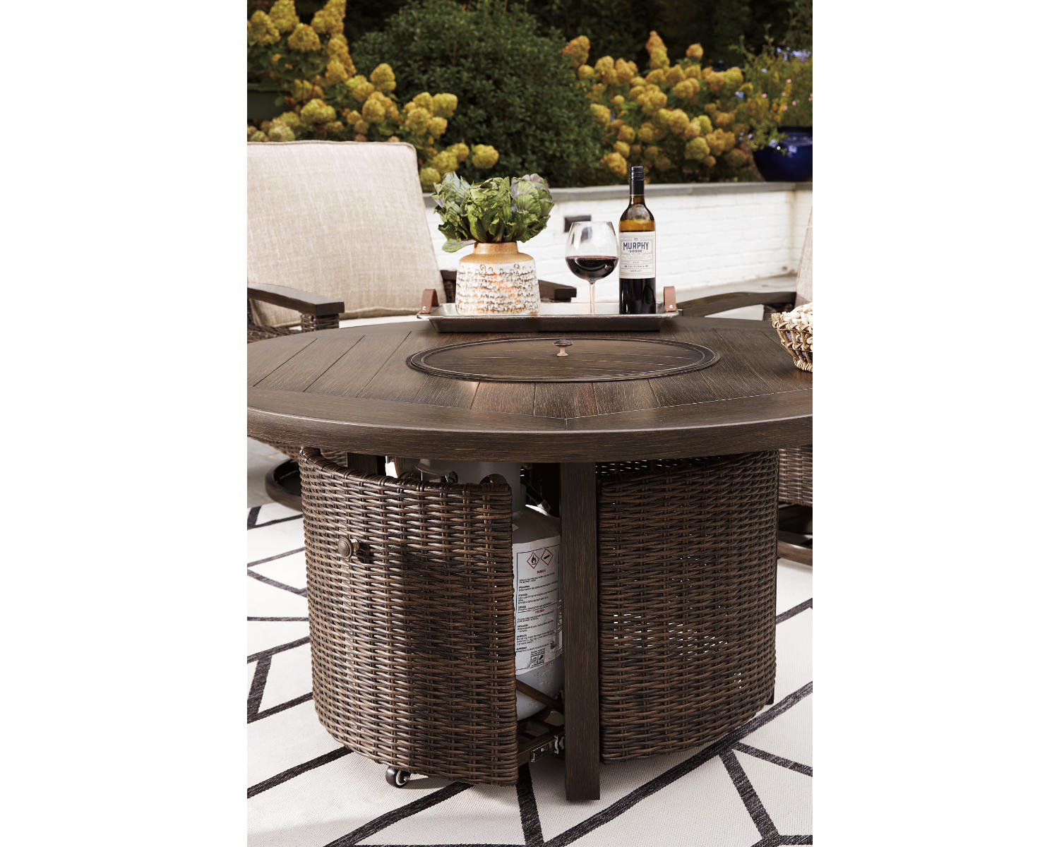 Paradise Trail Outdoor Fire Pit Table with 4 Lounge Chairs