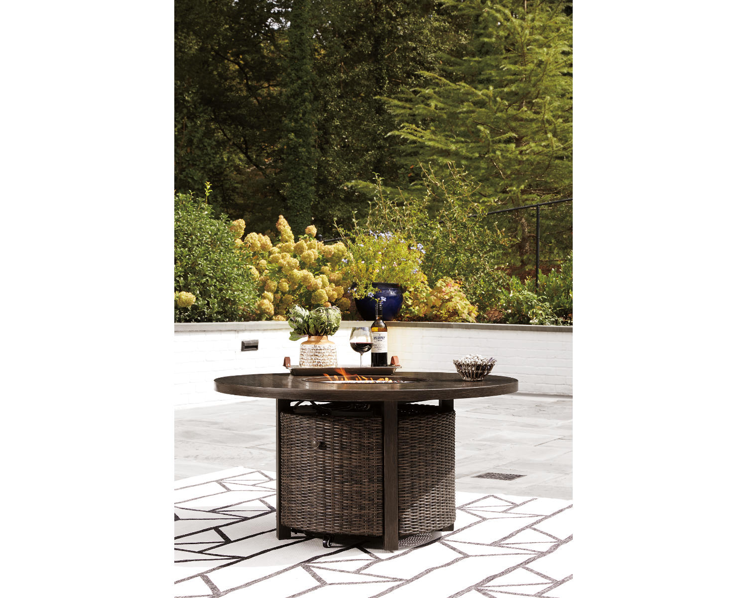 Paradise Trail Outdoor Fire Pit Table with 4 Lounge Chairs