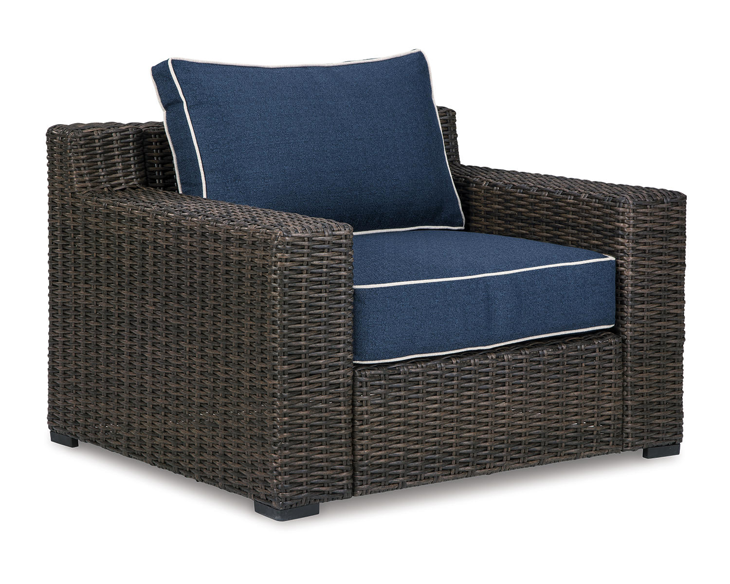 Grasson Lane Outdoor Sofa, 2 Lounge Chairs and Coffee Table