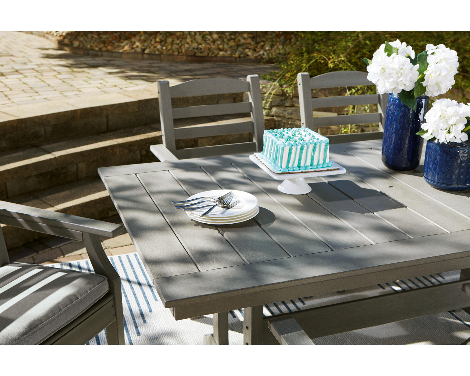 Visola Outdoor Dining Table