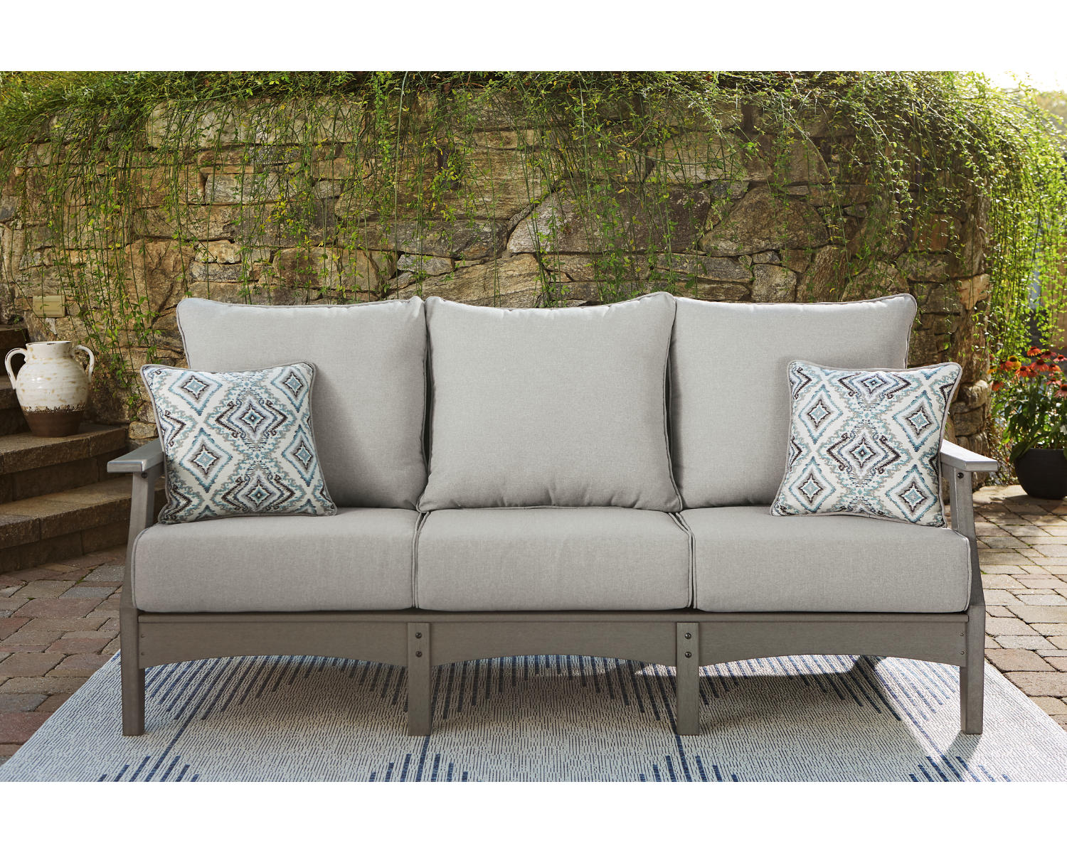 Visola Outdoor Sofa with Cushion
