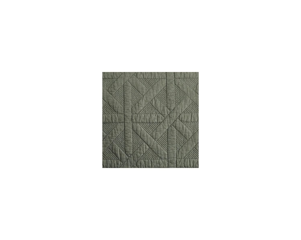 Guslea Queen Coverlet Set