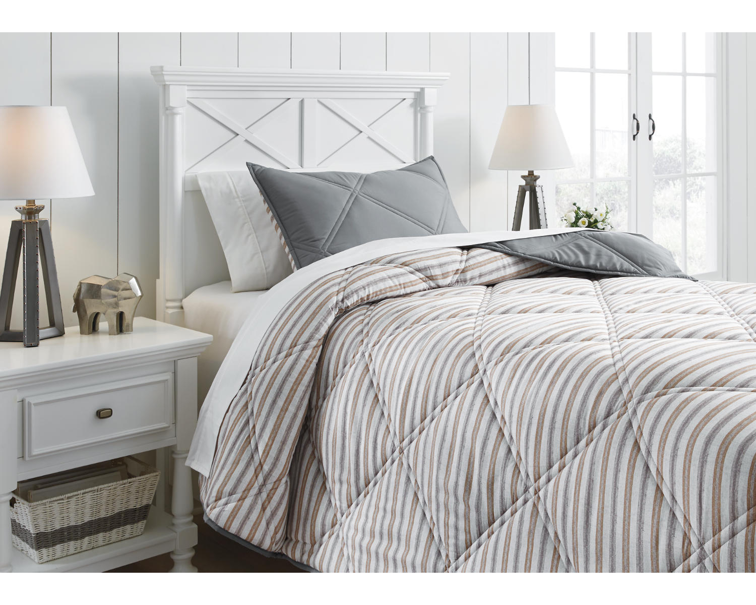 Rhey 2-Piece Twin Comforter Set
