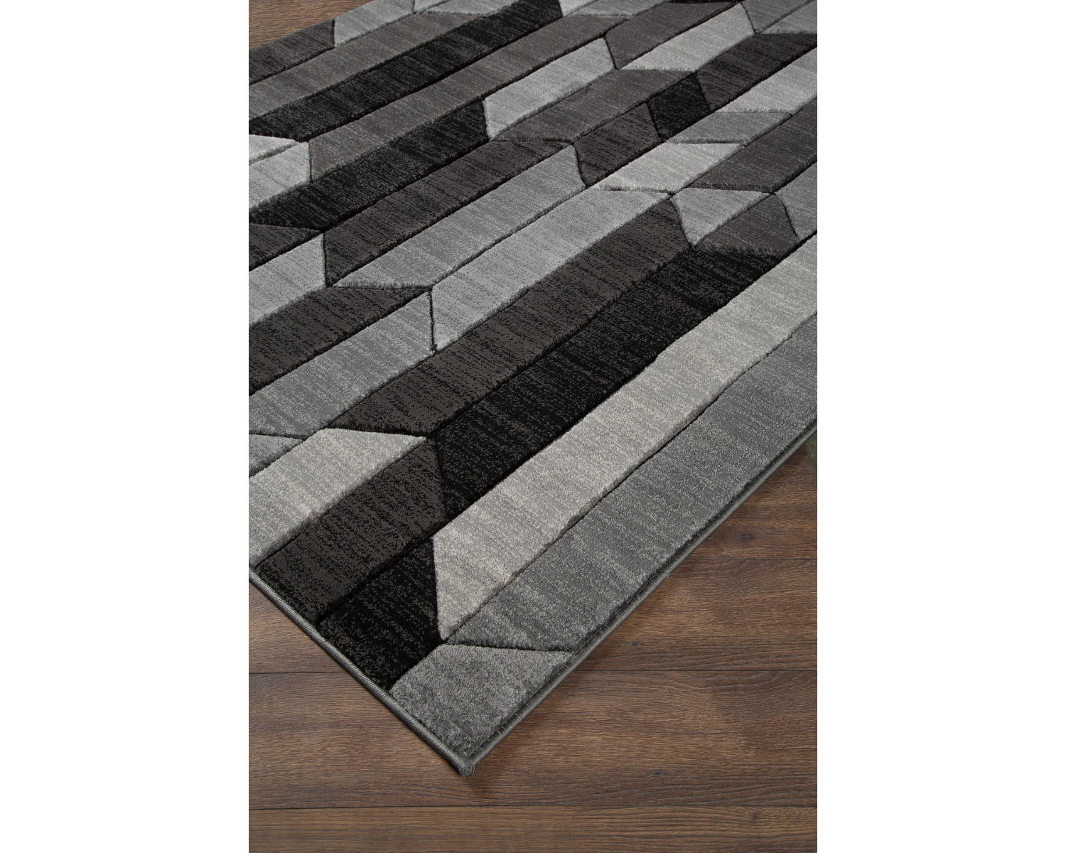 Chayse 6'6" x 9'6" Rug