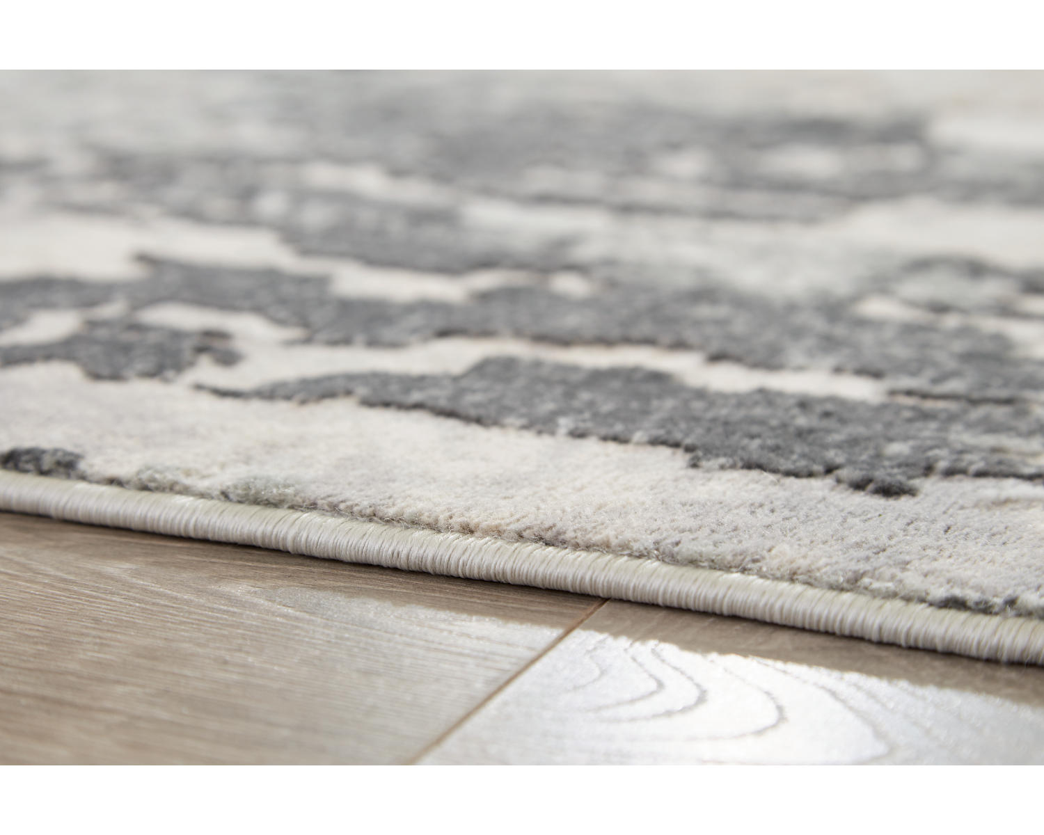 Mazatl 7'10" x 10'2" Rug
