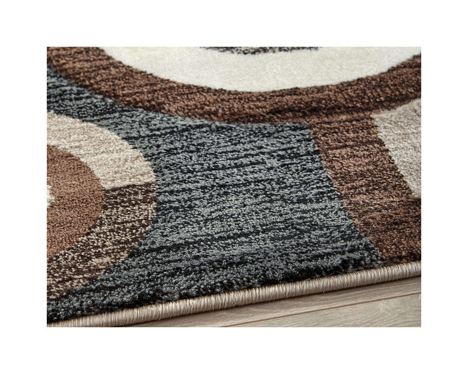 Guintte 5' x 6'7" Rug