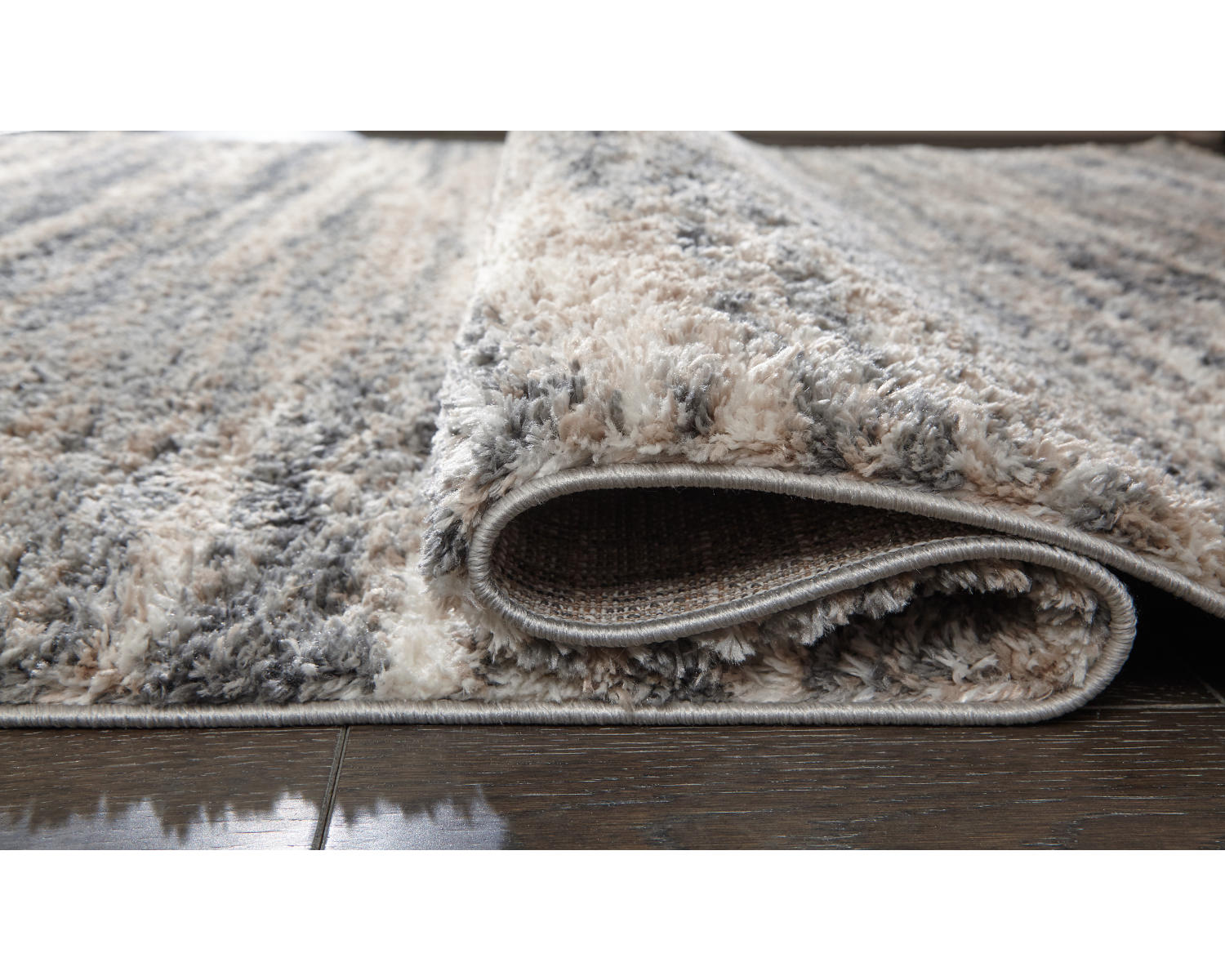 Gizela 7'10" x 10' Rug