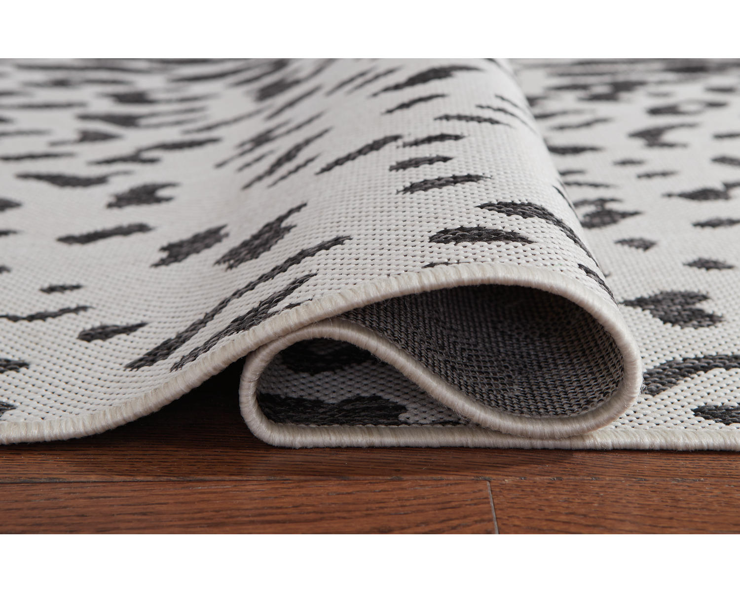 Samya 7'10" x 10'2" Rug