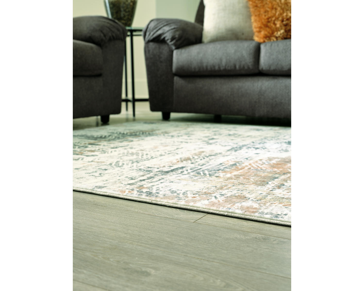 Redlings 7'5" x 9'6" Rug