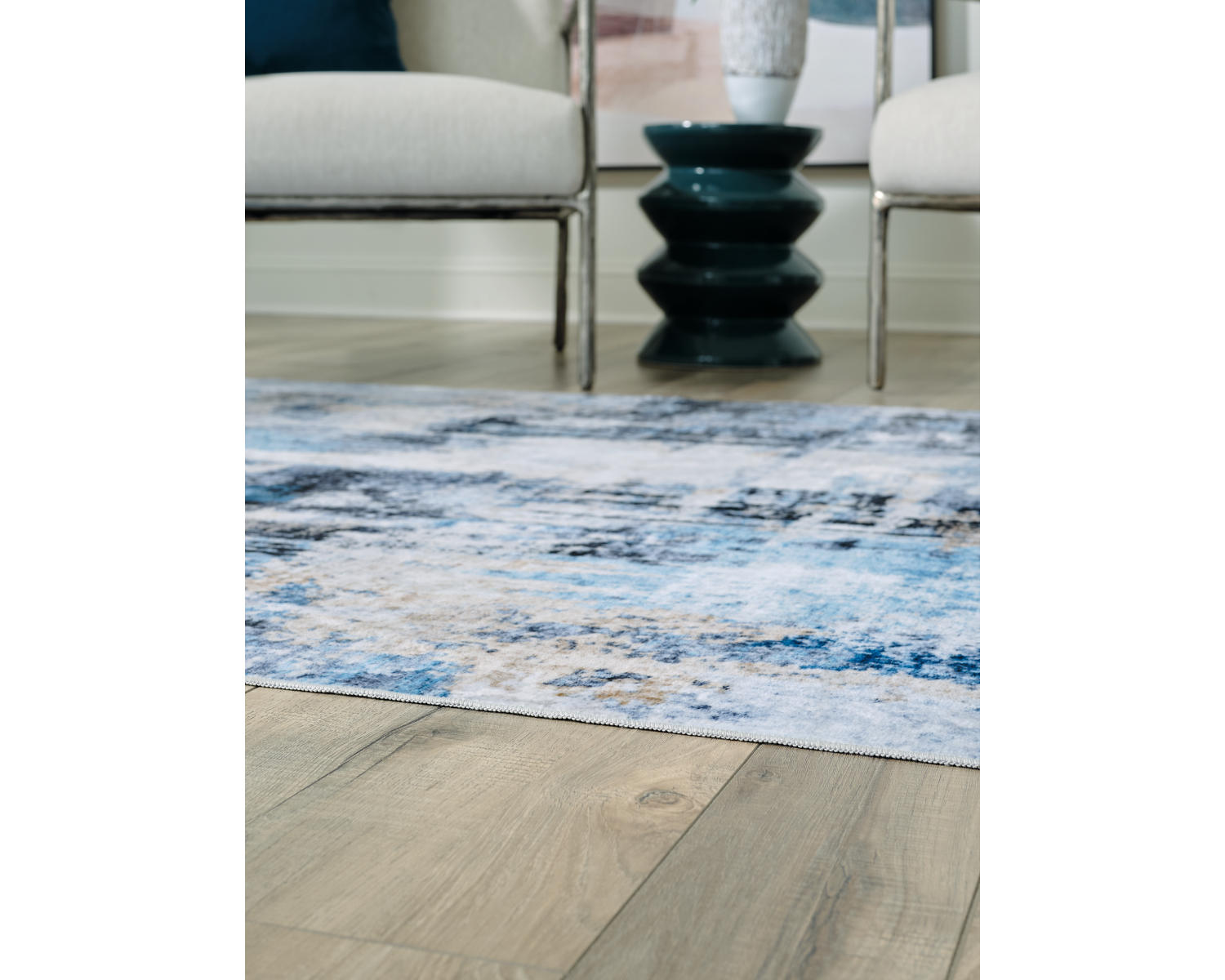 Bethelann 8' x 10' Rug