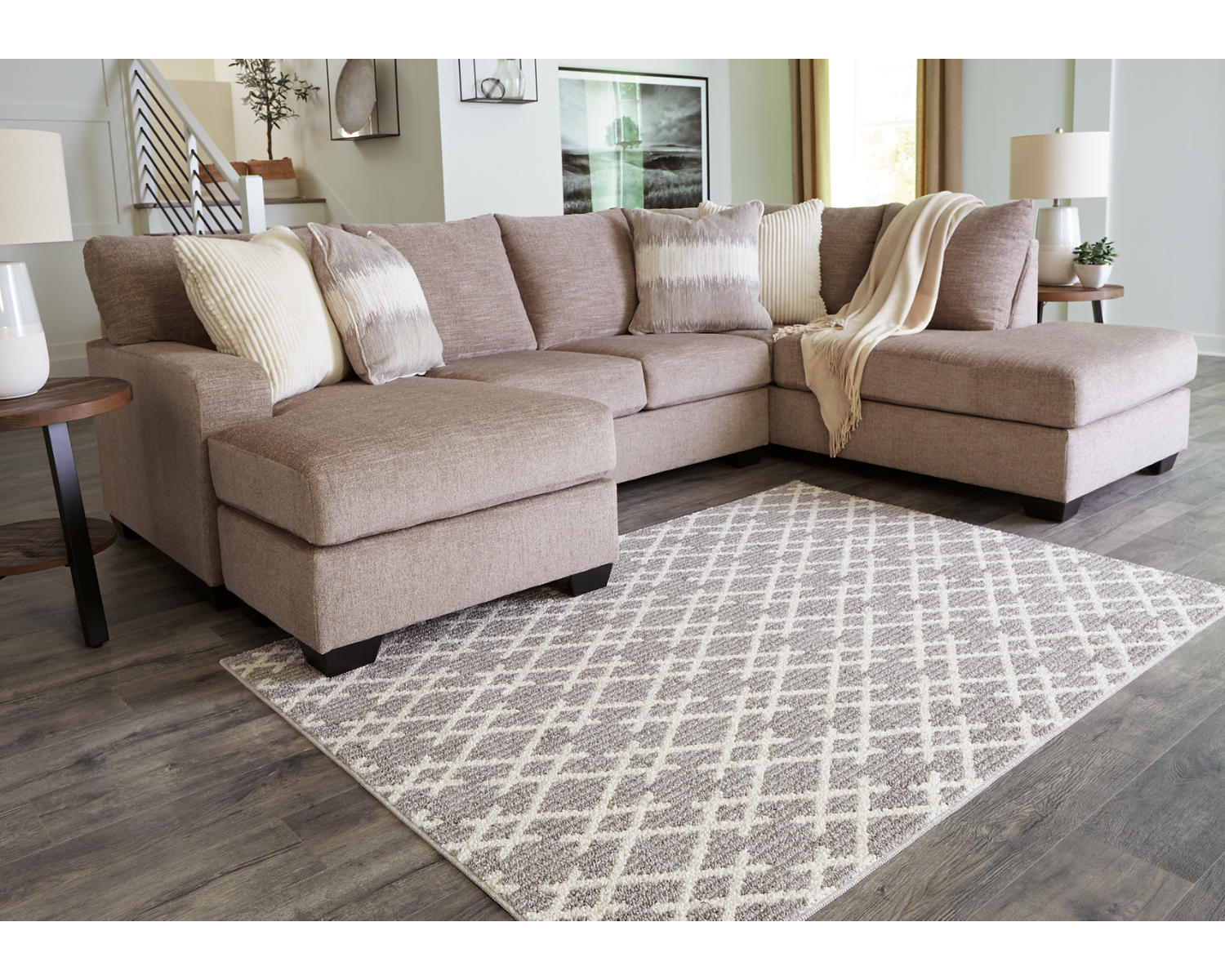 Wadehall 7'5" x 9'6" Rug