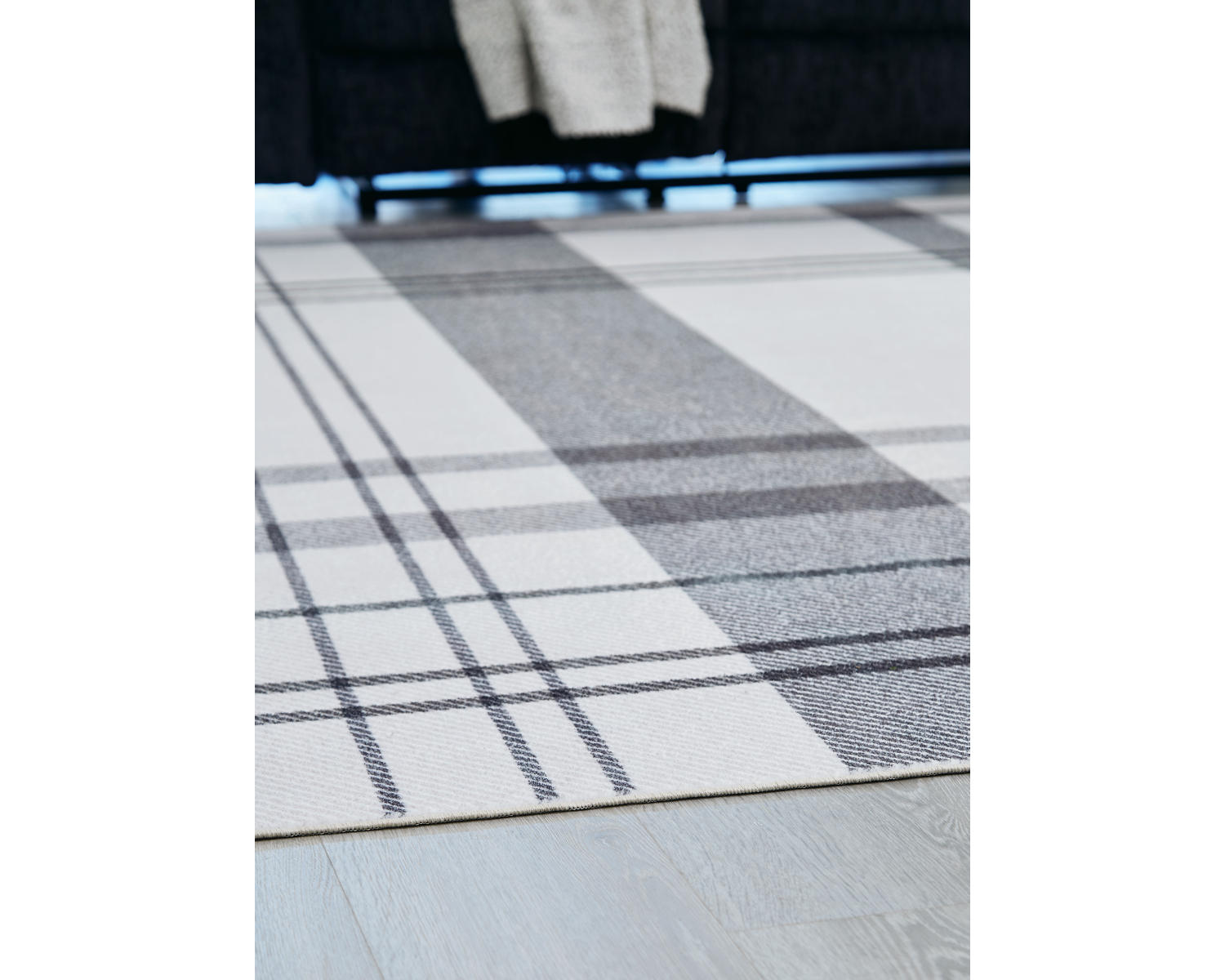 Kaidlow 7'7" x 9'8" Washable Rug