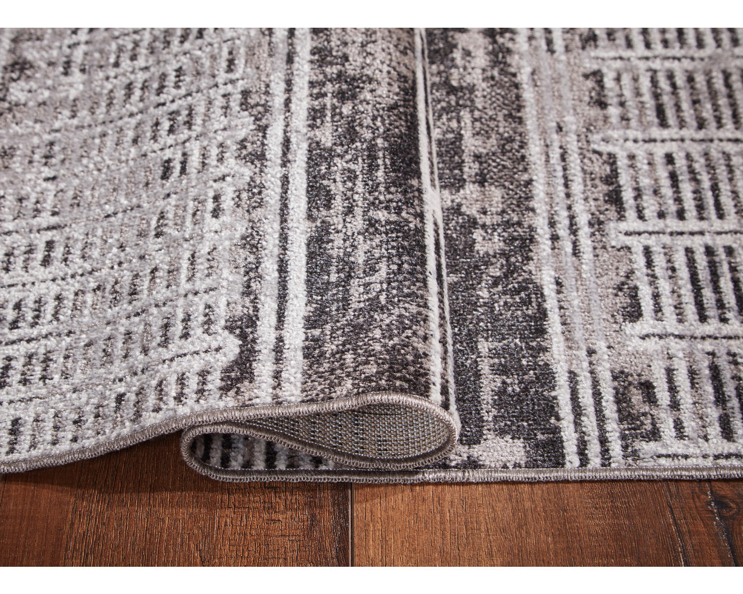 Henchester 8' x 10' Washable Rug