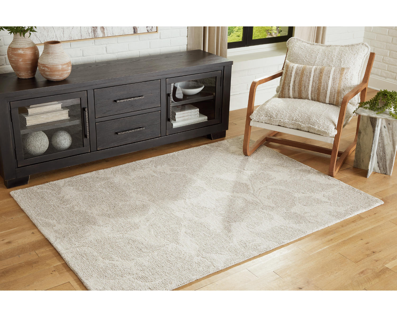 Chadess 5' x 7' Rug