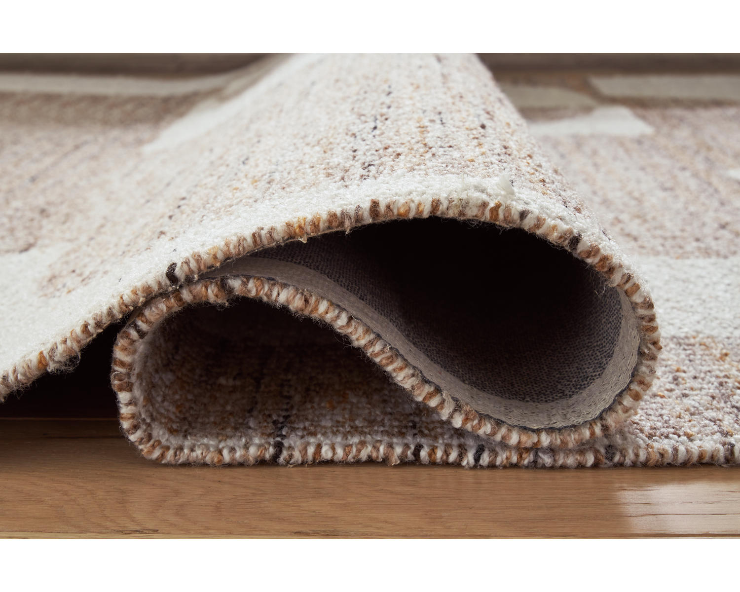 Brynnfield 5' x 7' Rug