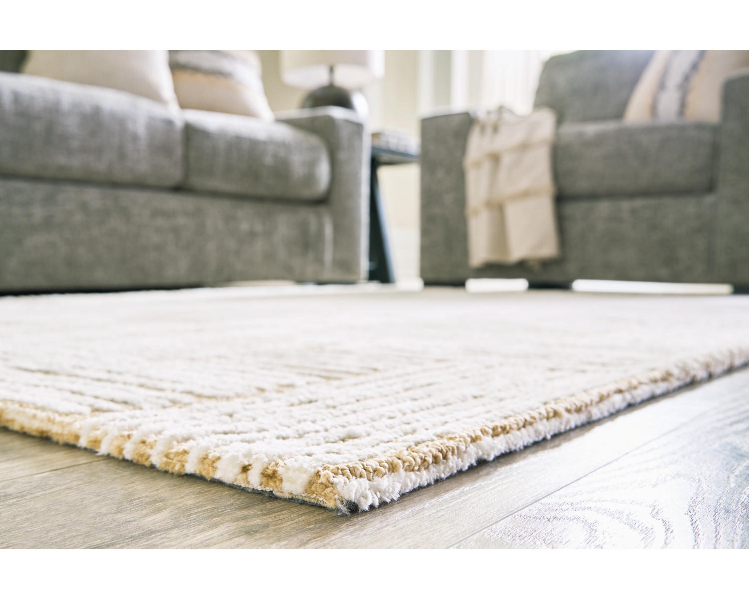 Adanmund 5' x 7' Rug