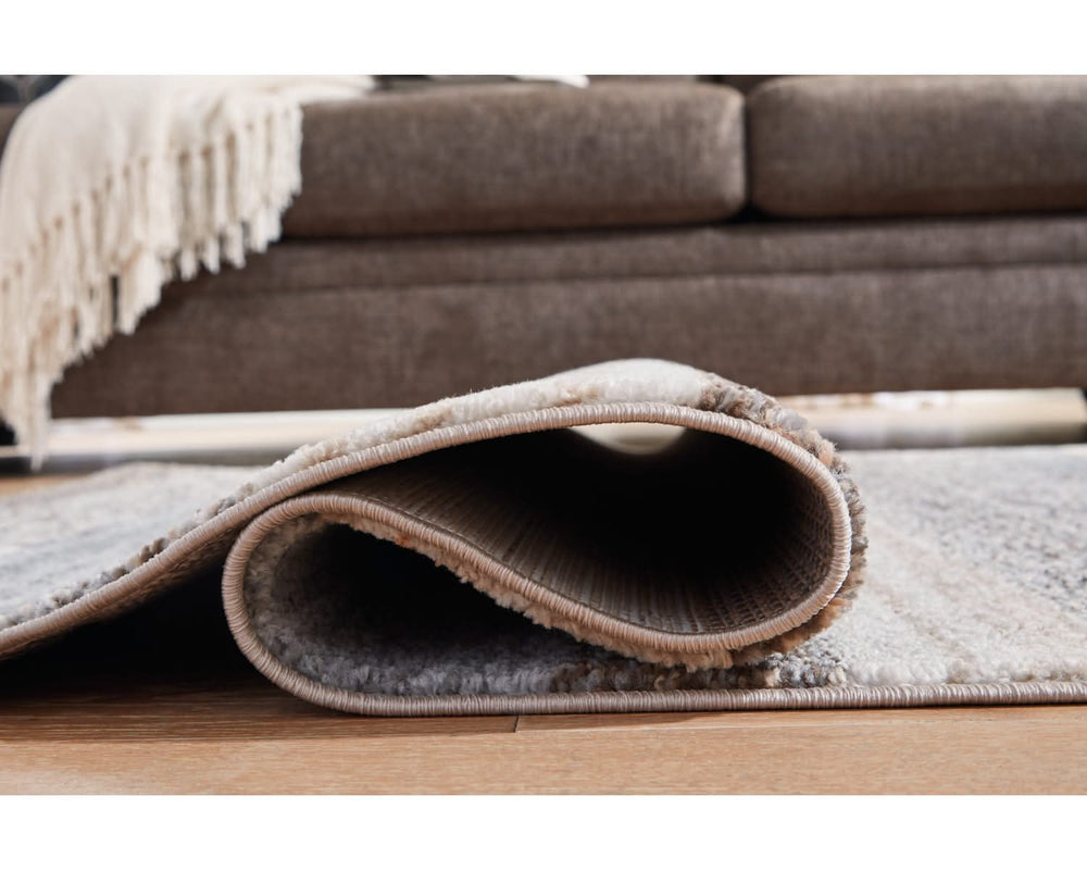 Sethburn 5' x 7' Rug
