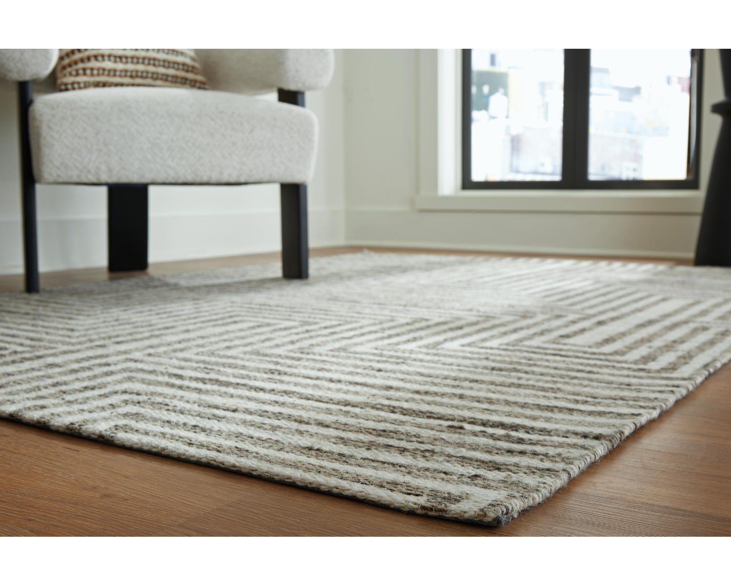 Jossen 8' x 10' Rug
