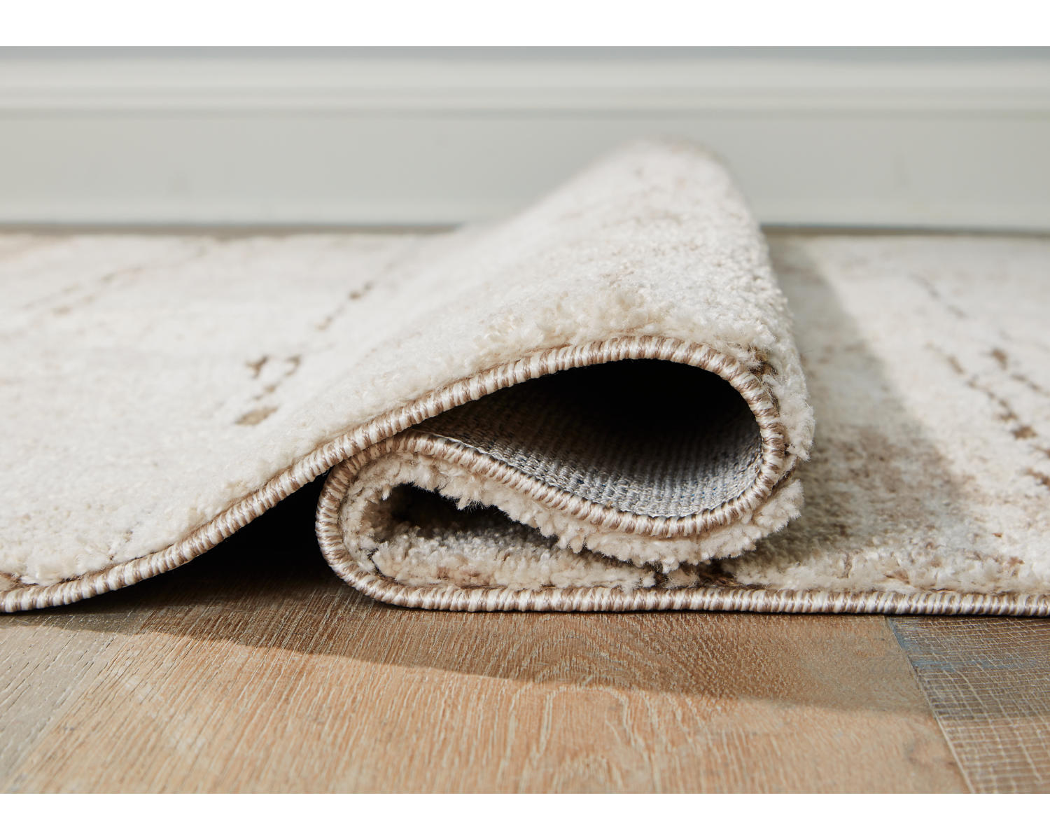 Kasney 8' x 10' Rug