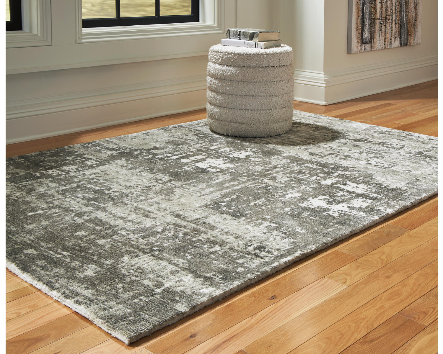 Valmontic 5' x 7' Rug