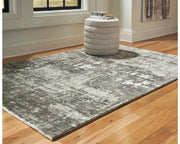 Valmontic 5' x 7' Rug