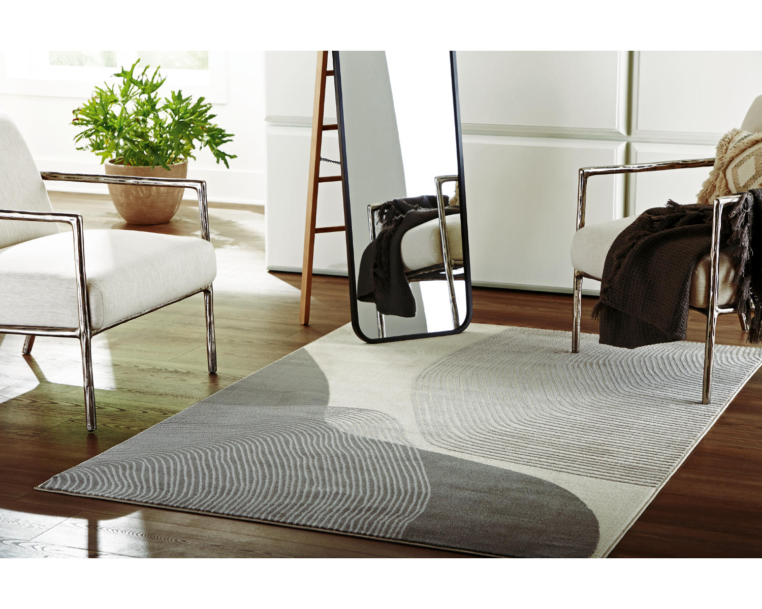 Winderburg 5' x 7' Rug