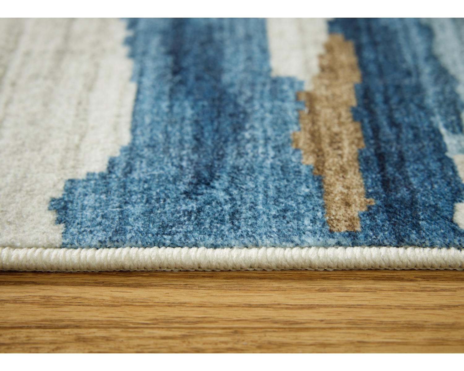 Vinlett 5' x 7' Washable Rug