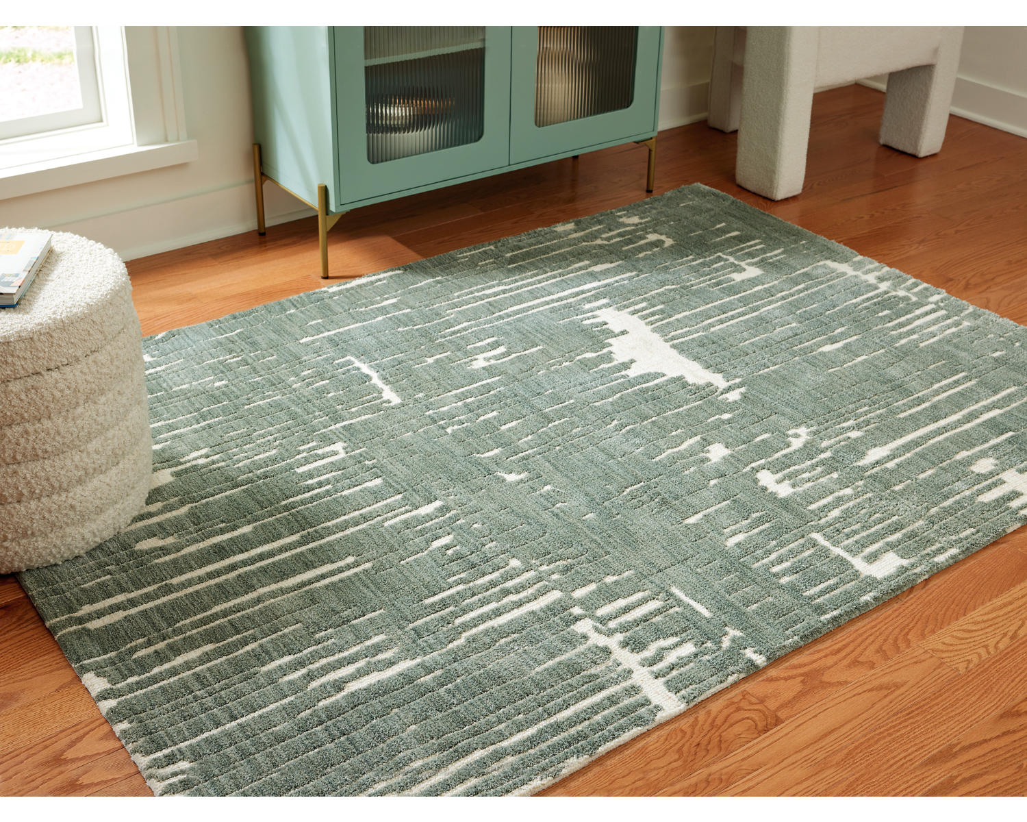 Cayworth 5' x 7' Rug