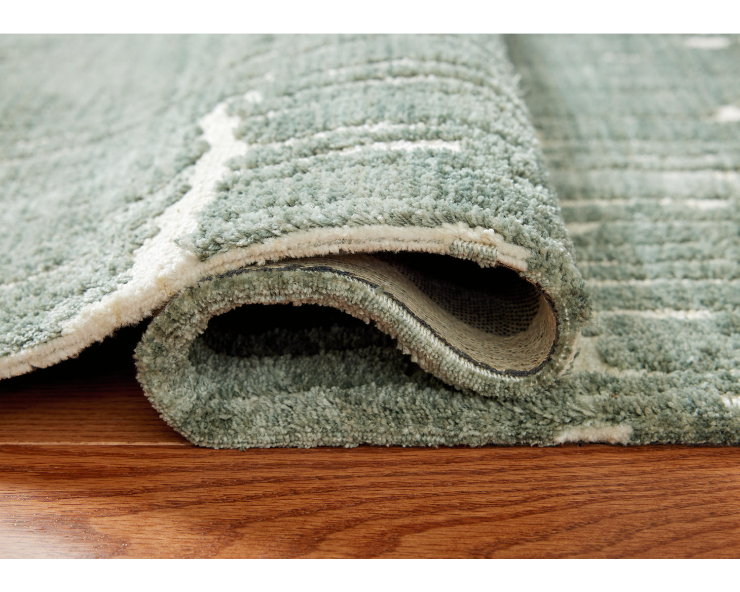 Cayworth 5' x 7' Rug