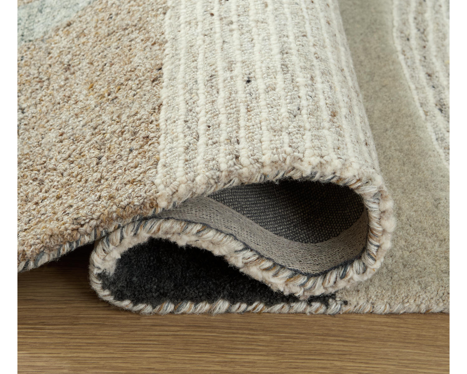 Edrickhill 5' x 7' Rug