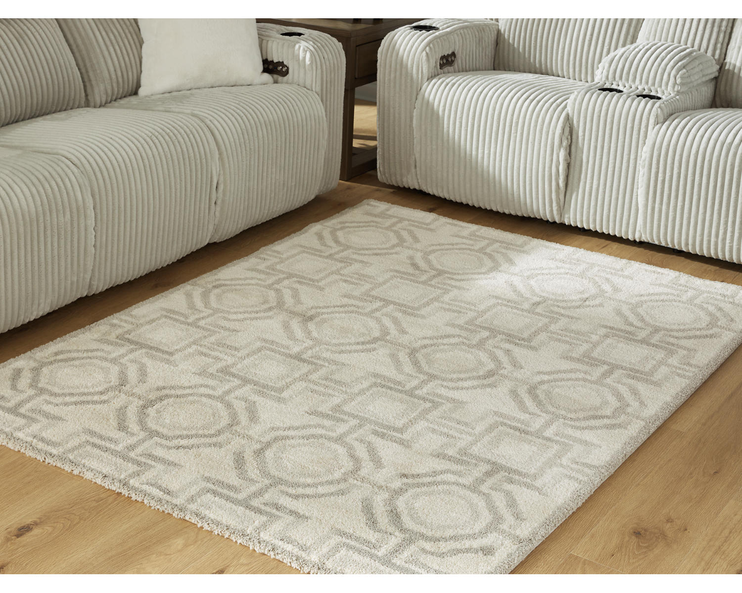 Maconville Medium Rug